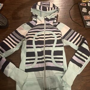 Lululemon Sz 4 Scuba zip-up hoodie. GUC.